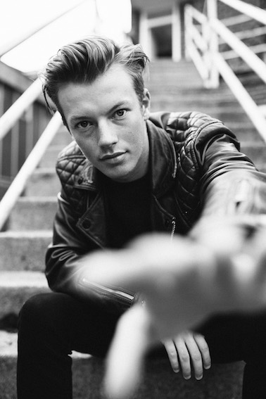 Taylor James Eary - Moving On