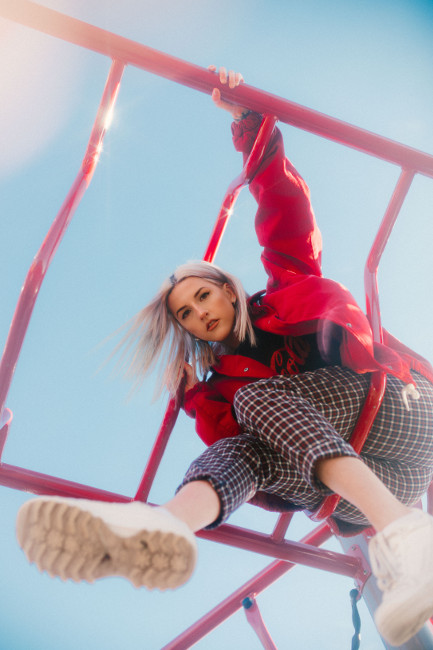 LAOISE - Mad